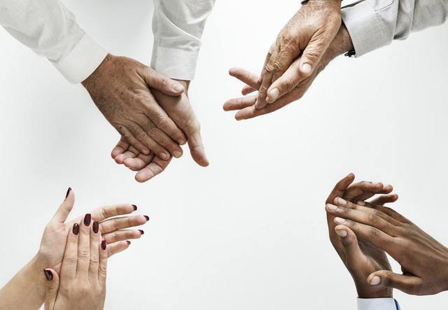 起業するならどっち?個人事業と法人事業の特徴をご紹介